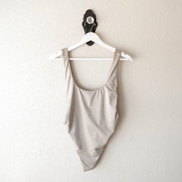 Aerie One Piece Swimsuit Women’s Size Medium Cheeky Scoop with Side Rings - Picture 2 of 7